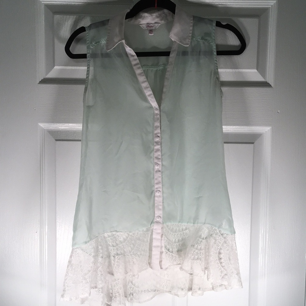 Candies Lime Sherbert Sleeveless Button Up W/ Lace